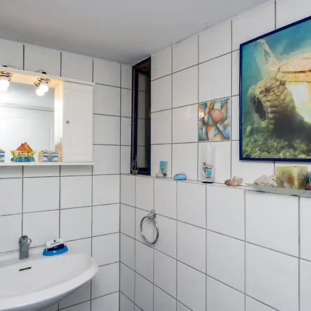 Panorama Of Deep Blue Feriehus Tseria