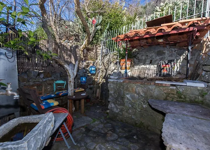 Casa de Férias Panorama Of Deep Blue Tseria