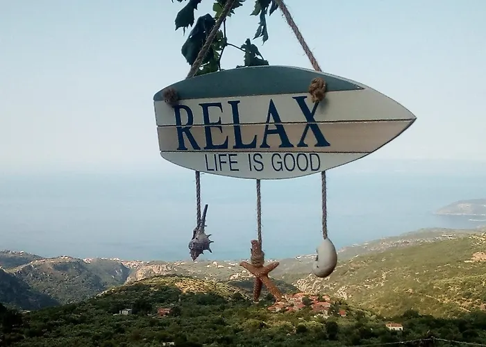 Nyaraló Panorama Of Deep Blue Tseria